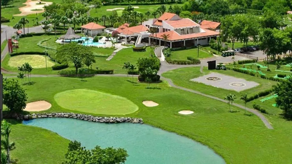 Villa Rosa: Modern Colonial Home With Pool Juan Dolio